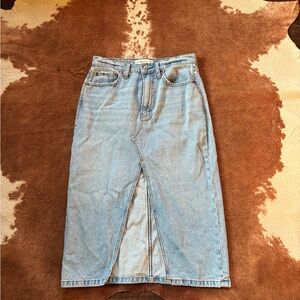 Abercrombie and Fitch high rise light washed skirt size 26/2 P